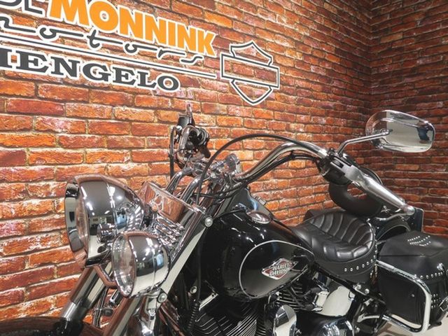 harley-davidson - heritage-softail-classic-flstc