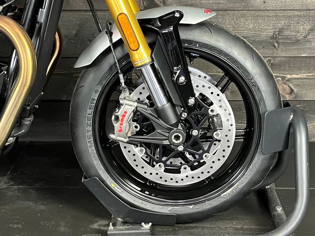 triumph - speed-twin-1200-rs