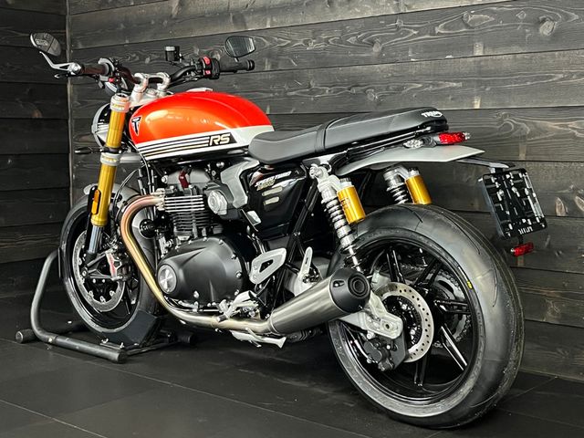 triumph - speed-twin-1200-rs