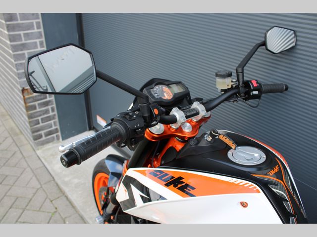 ktm - 690-duke-r