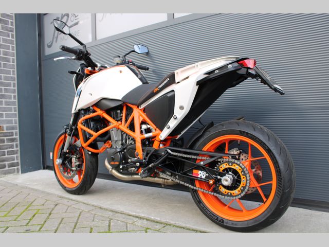 ktm - 690-duke-r