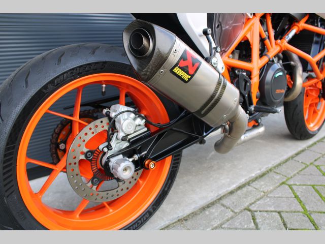 ktm - 690-duke-r