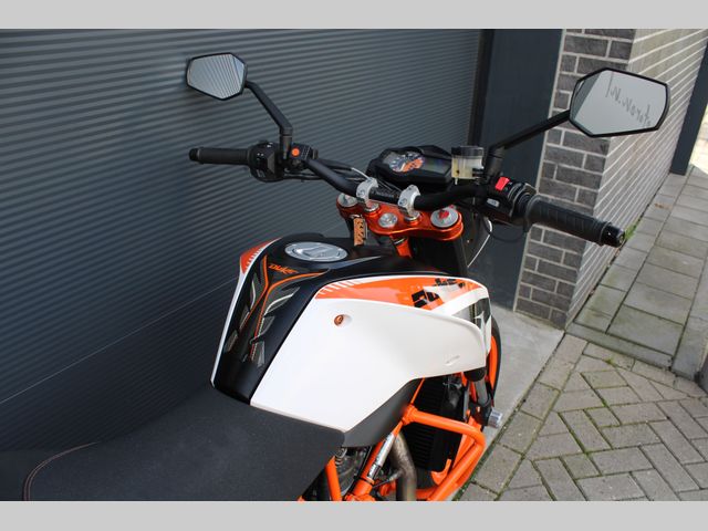 ktm - 690-duke-r