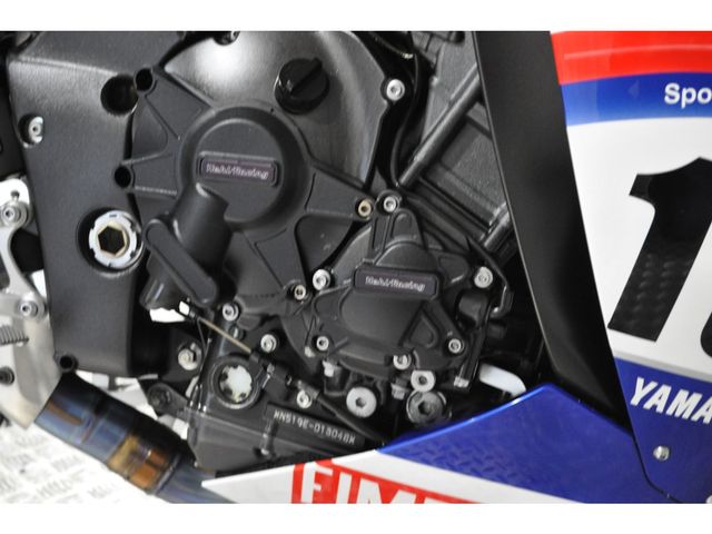 yamaha - yzf-r1