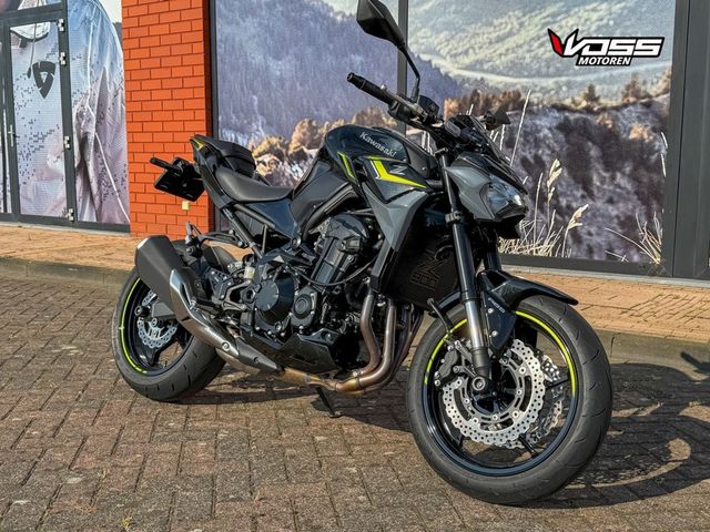 kawasaki - z900
