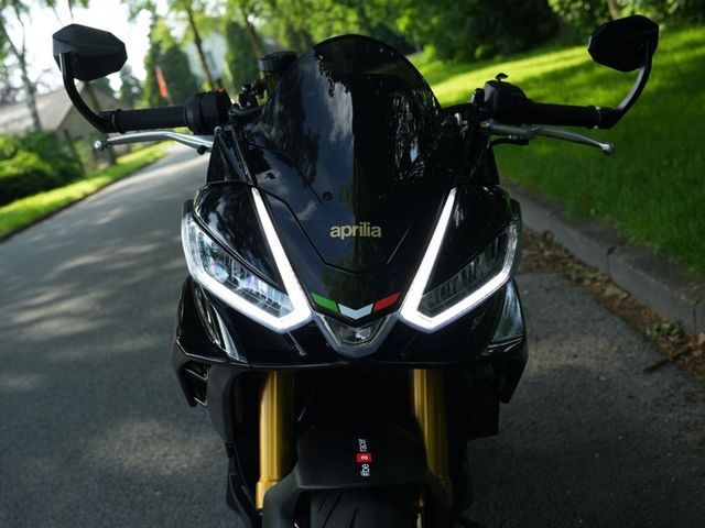 aprilia - tuono-v4-factory