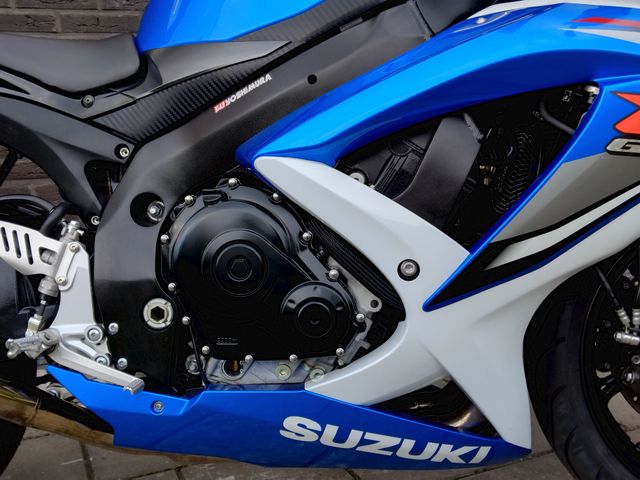 suzuki - gsx-r-750