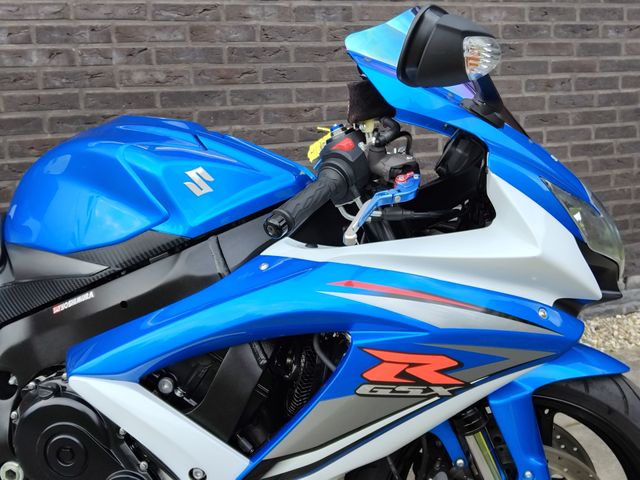 suzuki - gsx-r-750