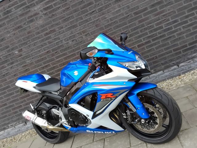 suzuki - gsx-r-750