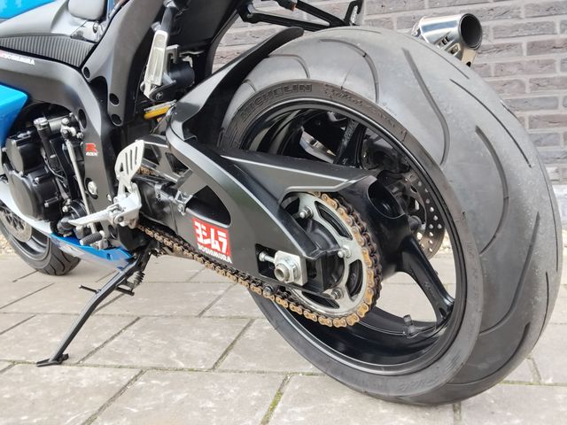 suzuki - gsx-r-750