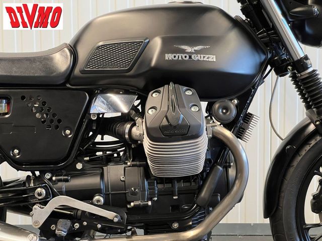moto-guzzi - v-7-classic