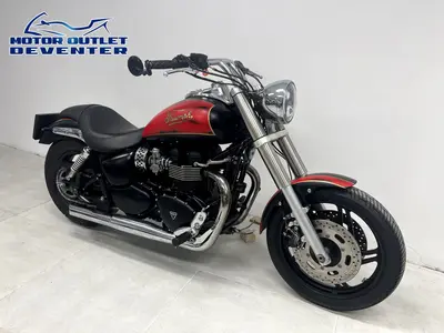 TRIUMPH SPEEDMASTER – foto 3