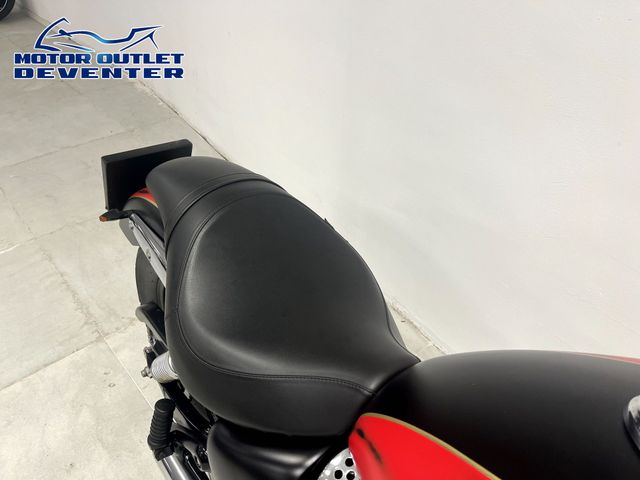 triumph - speedmaster