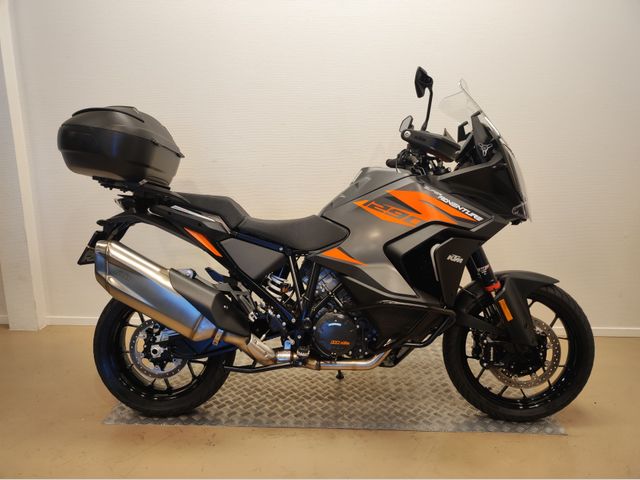 ktm - 1290-super-adventure-s