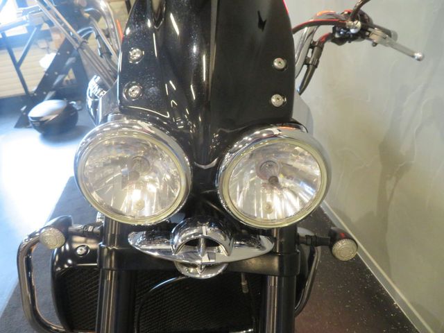 triumph - rocket-iii