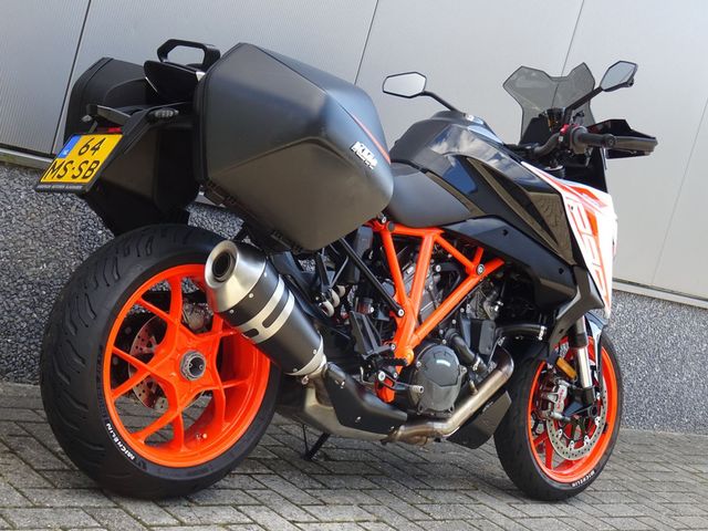 ktm - 1290-super-duke-gt