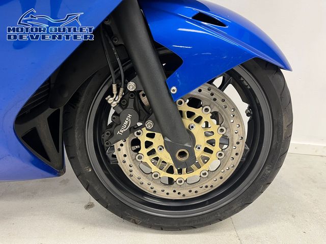 triumph - sprint-st-1050