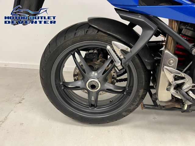 triumph - sprint-st-1050