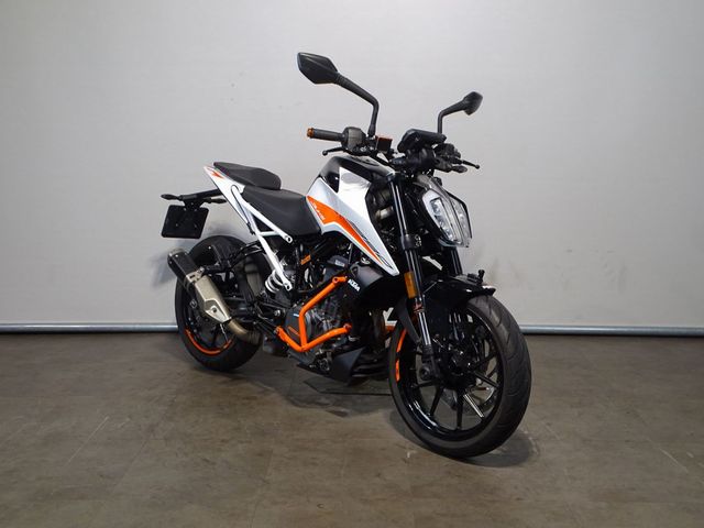 ktm - 390-duke-abs