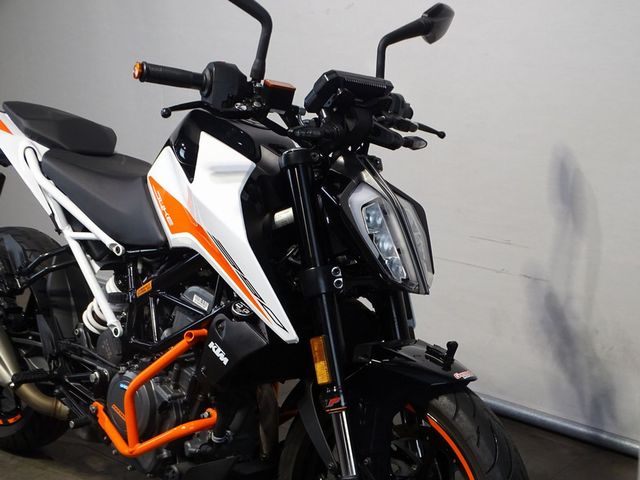 ktm - 390-duke-abs