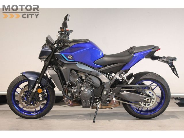 yamaha - mt-09-y-amt