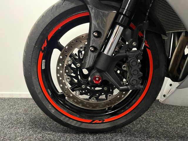 yamaha - yzf-r1