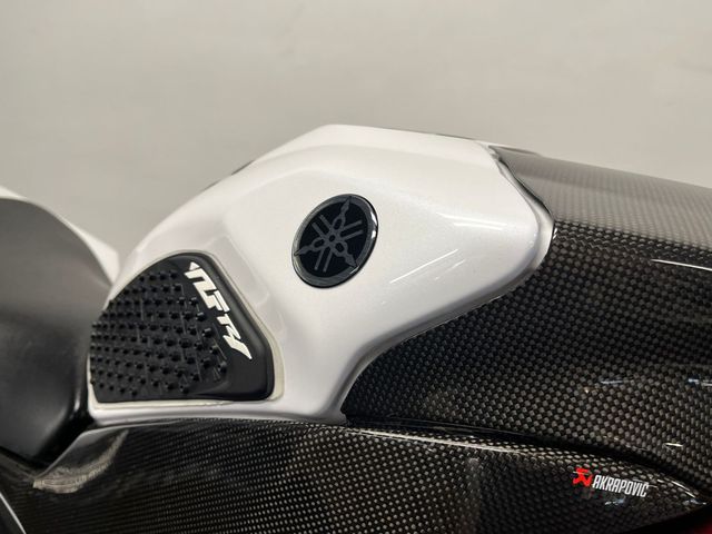 yamaha - yzf-r1