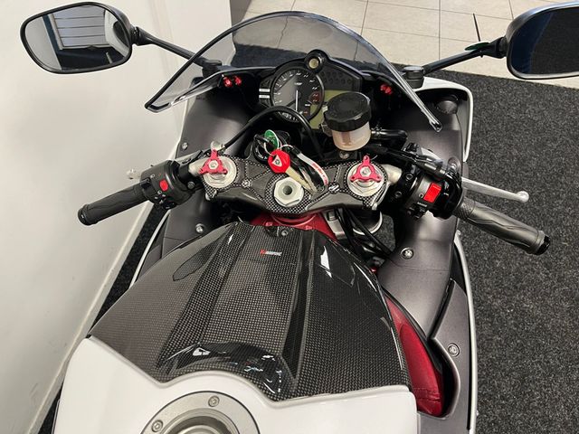 yamaha - yzf-r1