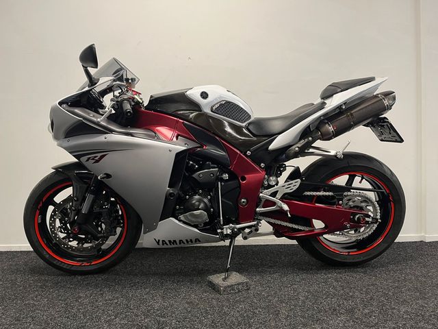 yamaha - yzf-r1