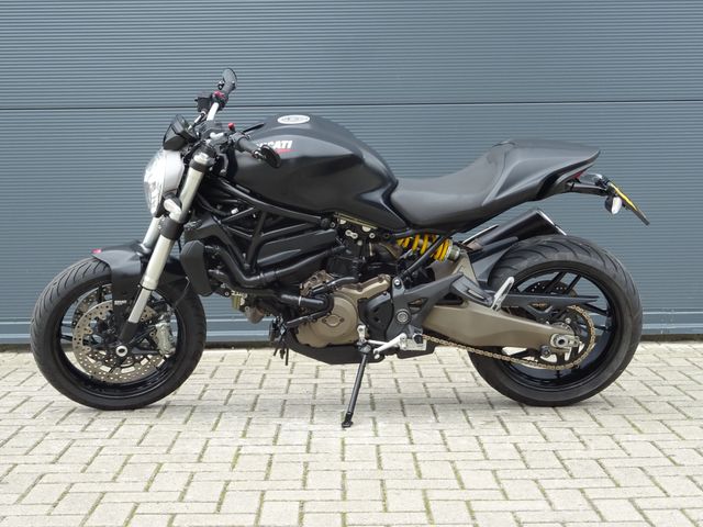 ducati - monster-821