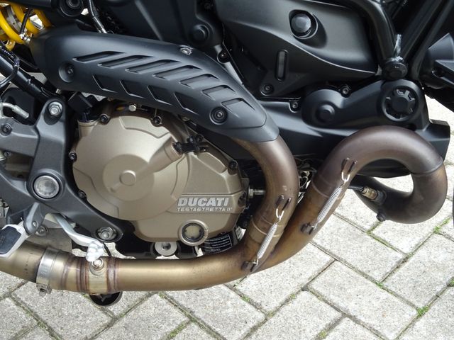 ducati - monster-821