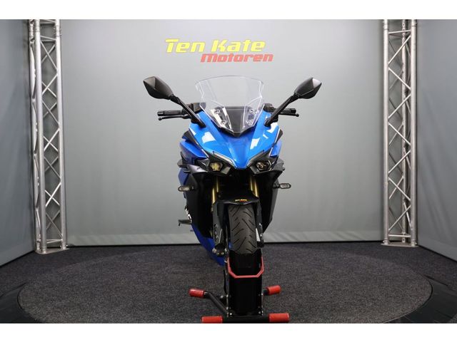 suzuki - gsx-s-1000-gt