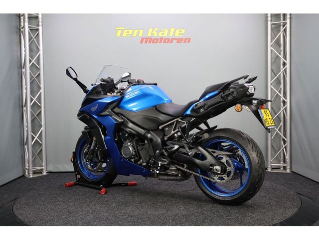 suzuki - gsx-s-1000-gt
