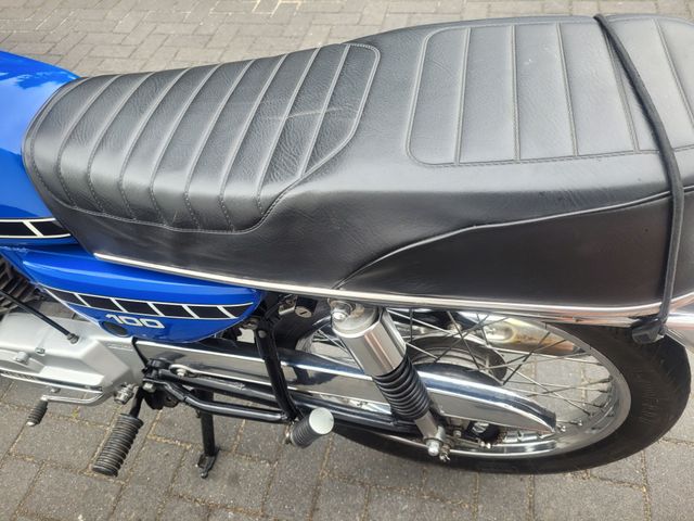 yamaha - rs-200