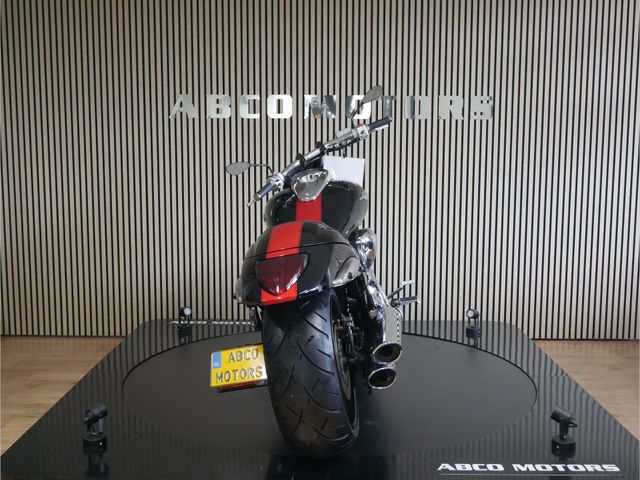 suzuki - m-1800-r-intruder