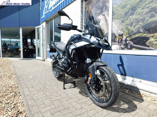 bmw - r-1300-gs-triple-black
