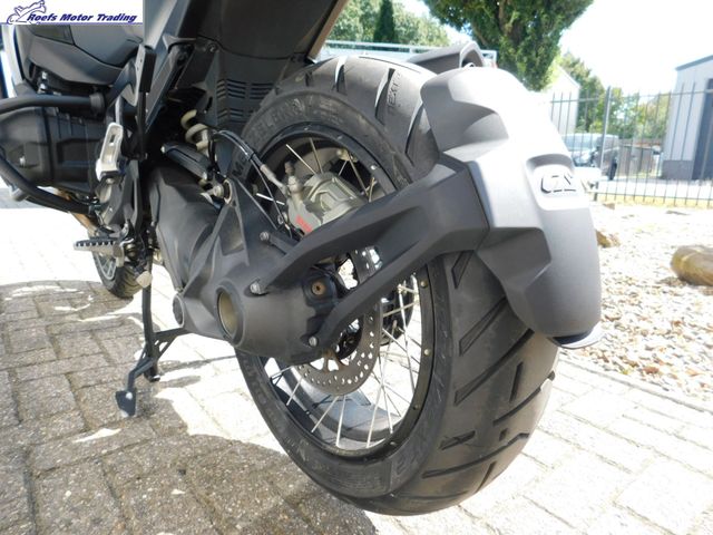 bmw - r-1300-gs-triple-black