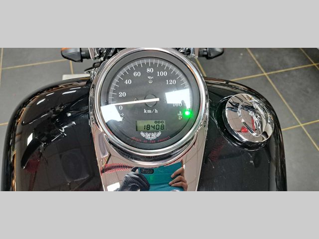 honda - vt-750--dc-black-widow