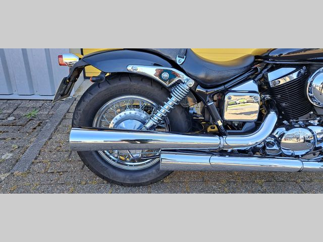 honda - vt-750--dc-black-widow