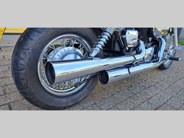 honda - vt-750--dc-black-widow