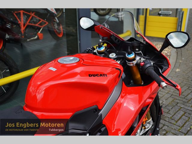 ducati - panigale-v4-s