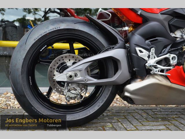ducati - panigale-v4-s