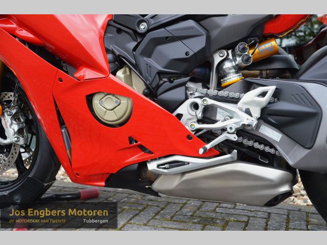 ducati - panigale-v4-s
