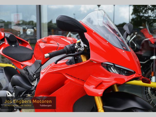 ducati - panigale-v4-s