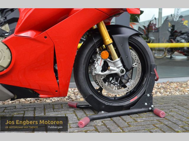 ducati - panigale-v4-s