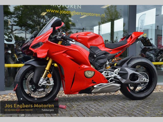 ducati - panigale-v4-s