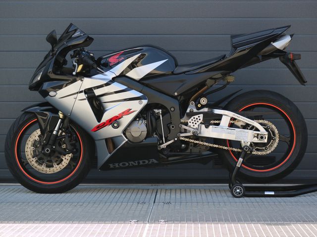 honda - cbr-600-rr