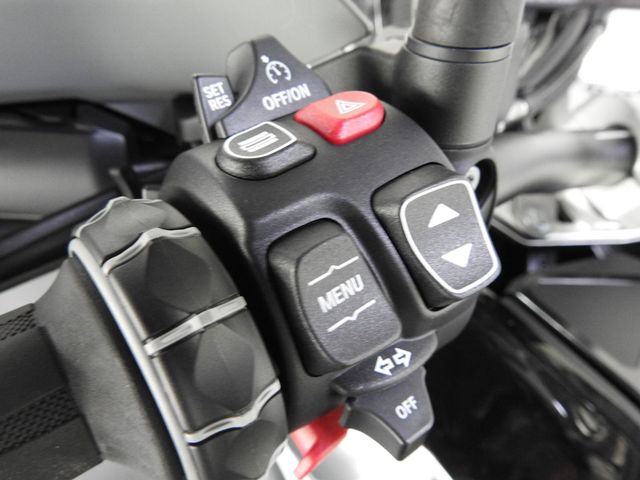 bmw - r-1300-gs