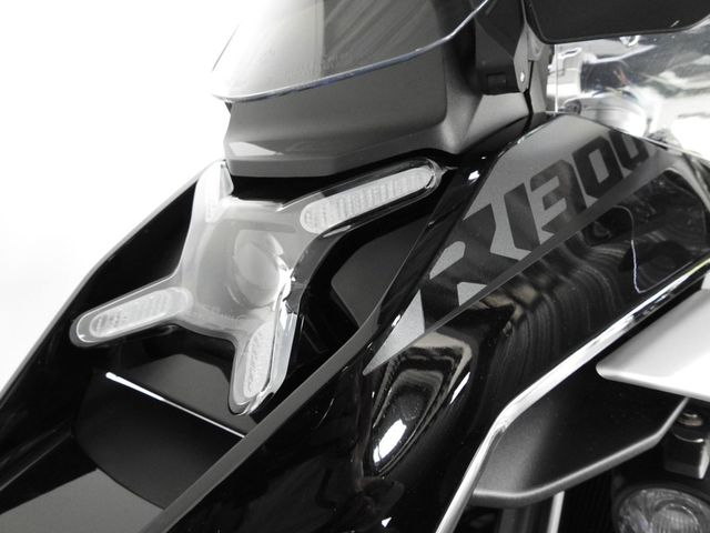 bmw - r-1300-gs