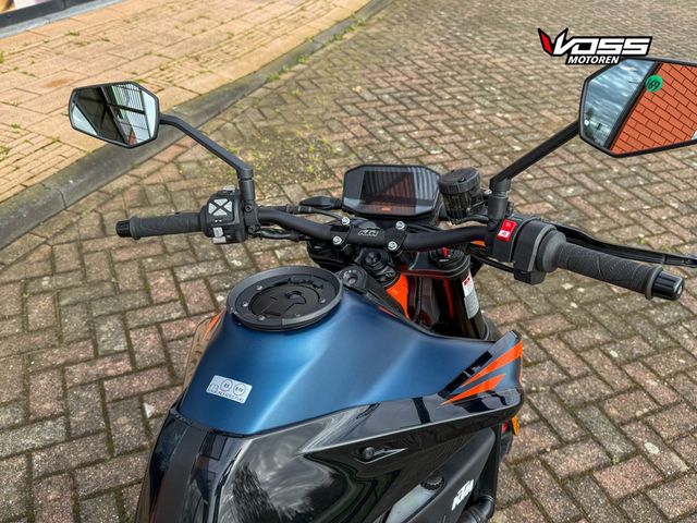 ktm - 890-duke-r